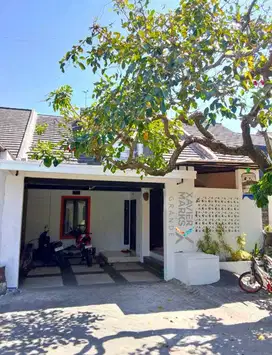 Dijual Rumah Murah Full Furnished di Springhill Garden Sawojajar
