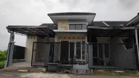 Disewakan rumah semi furnished