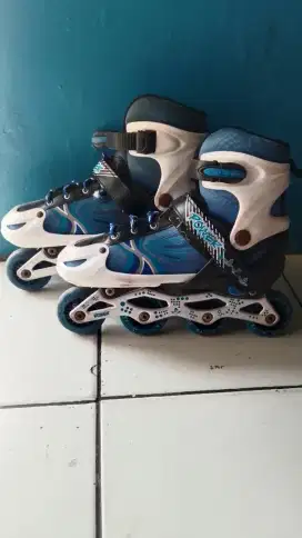 Jual Sepatu Roda second merk Power.