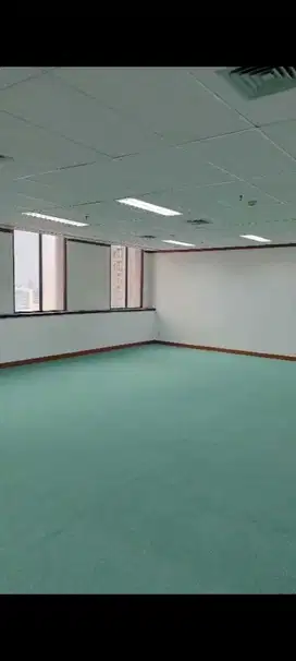 SEWAKANTOR DI JAKARTA SELATAN SUDIRMAN 117M2 BARE 200K NEGO