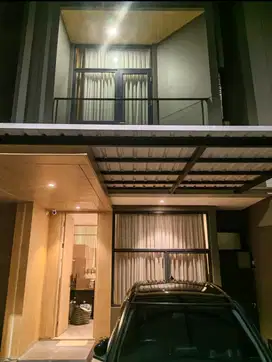 Disewakan Rumah Cluster Svadhi Fully Furnished Tanakayu BSD CITY