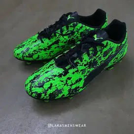 Sepatu sepak bola puma ONE 19.4 size 41 (baru)