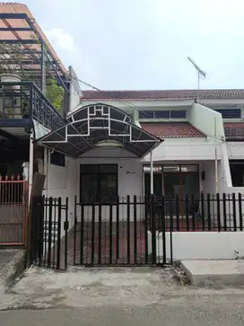 disewakan Rumah kelapa gading