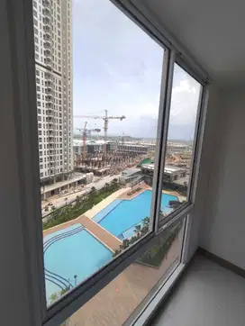 FOR SALE! apartemen TOKYO RIVERSIDE PIK2 2BR VIEW POOL HARGA 480JUTA!