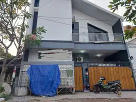 Rumah 2 Lantai Wage Aloha Taman Sidoarjo