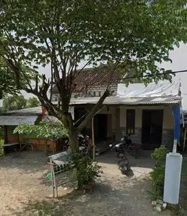 RUMAH DI DESA SOKO, TIKUNG LAMONGAN