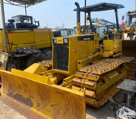 Dijual Bulldozer Komatsu model D31P-20 E ex Import tahun 2009