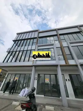DISEWAKAN RUKO MAGGIORE JUNCTION BADAN 3 LANTAI LOKASI STRATEGIS