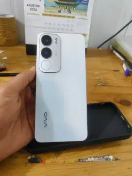 Vivo y19s ram 4/128