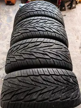 Toyo proxes 285 50 R20