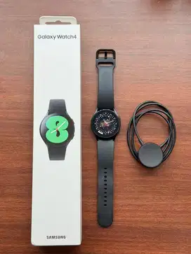 Samsung Galaxy Watch 4 Fullset - 40mm - GPS - Black - SEIN