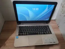 Asus x441ma Intel n4020 generasi new RAM 4 ddr4 SSD 128/win 11 ori