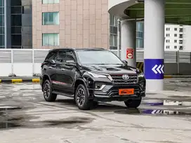FORTUNER 2.4 TRD SOLAR TAHUN 2021 HITAM