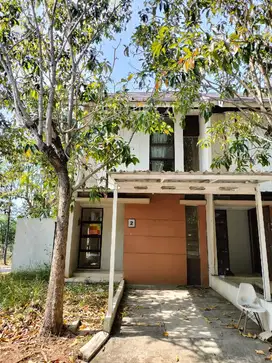 Rumah Hook Di La Freya Lippo Cikarang.