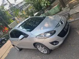 Di Jual Cepat Mazda 2 Matic Pemakaian Pribadi