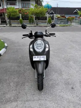 Scoopy 2023 Remot (tipe tertinggi)