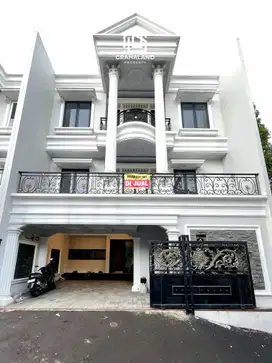 Rumah Baru Mewah Akses Jalan Luas Lokasi Strategis Di Kebagusan
