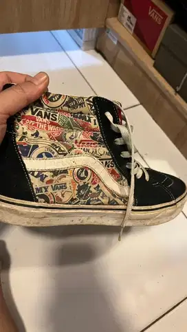 Vans ukuran sepatu  42