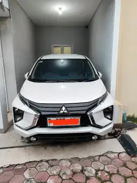Dijual Xpander warna putih tahun 2019