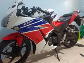 Honda CBR tahun 2015 std original pajak on