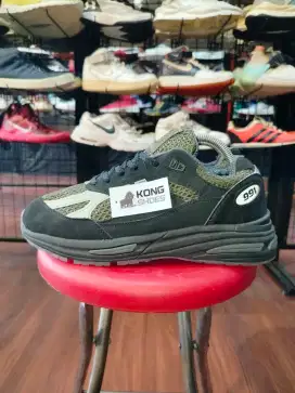 SEPATU 991 X STONE ISLAND BLACK