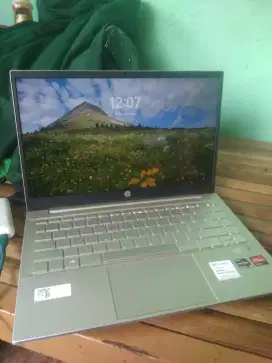 Laptop merk Hp pavilion Ryzen 5/ Ram 16Gb
