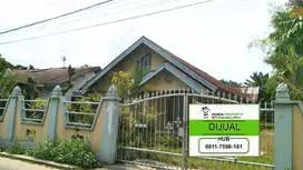 Dijual Rumah Satu Lantai  Dengan Tanah Yang Luas Di Pekanbaru
