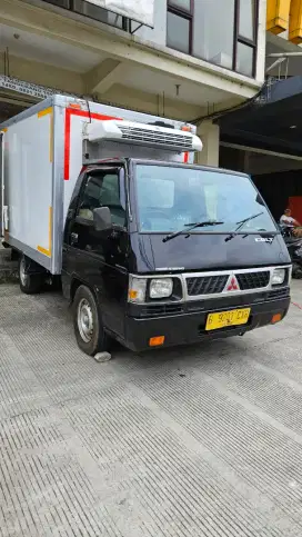 Mitsubshi L300 Freezer th 2015