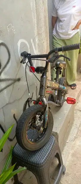 Sepeda bmx anak 12inch