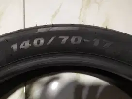 Ban belakang baru merk maxxis size 140/70/17
