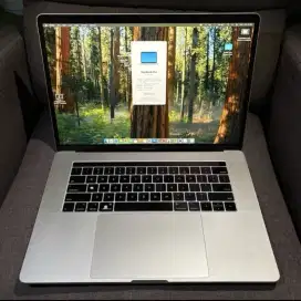 Macbook pro 2018 Core i7 Dual Vga Ram 16/256 GB Touchbar