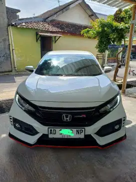 Civic hb 2018 low KM nego