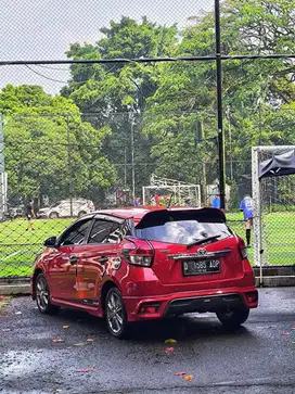 KM 55RB // DP 19JT // TOYOTA YARIS S TRD SPORTIVO 1.5 AT 2015