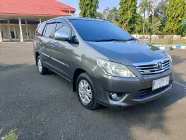 innova G Diesel matic Grand 2012