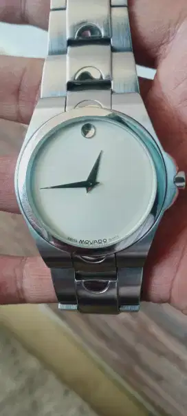 Jam movado Quartz Swiss