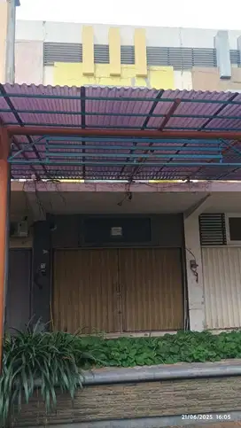 Ruko 2 lantai di posh harapan indahcocok utk ktr notaris, usaha kecil
