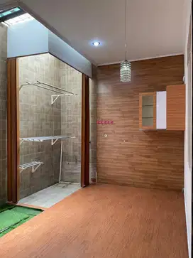 Dijual Rumah Bagus di Sommerville TKI5
