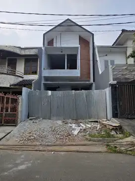 Rumah Modern Minimalis Dalam Komplek Kav DKI Pondok Kelapa Duren Sawit