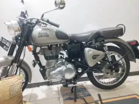 Royal Enfield Classic 500cc thn 2021