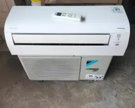AC 1pk Daikin Thailand inverter
