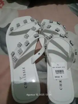 Sandal wanita chrissie
