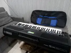 Kyboard Yamaha PSR-SX 600, Barang masih bagus