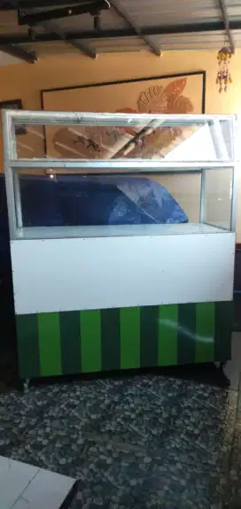 Etalase Dagangan