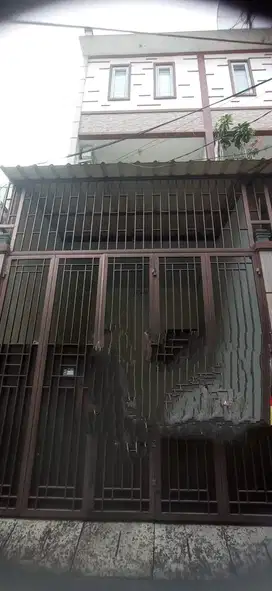 ANA RUMAH UK 3.8X15M DI JELAMBAR