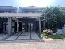 Sewa Rumah Grand Island Pakuwon City Aruba Villa Bonus 4 AC Dkt PCM