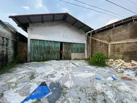 Gudang Lakarsantri