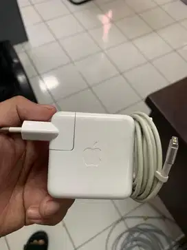 Charger Macbook 45 Watt Original