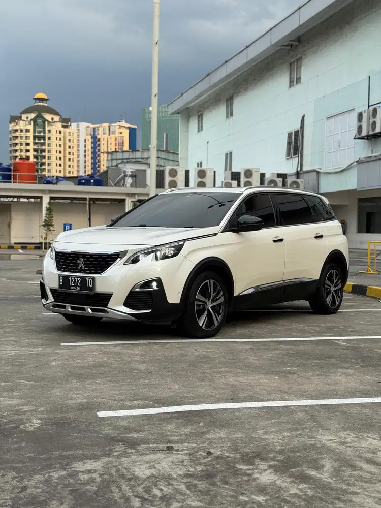 (LOW KM) Peugeot 5008 AT 2020 Bensin