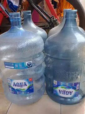 Galon Aqua kosong