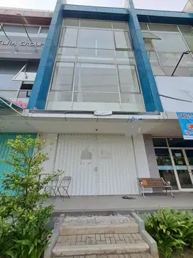 Di sewakan ruko terrace 8 suvarna sutera tangerang